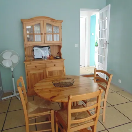 Entierement Renove Avec Wifi A Pied Апартаменты