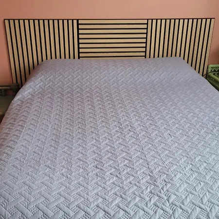 Entierement Renove Avec Wifi A Pied Руайян